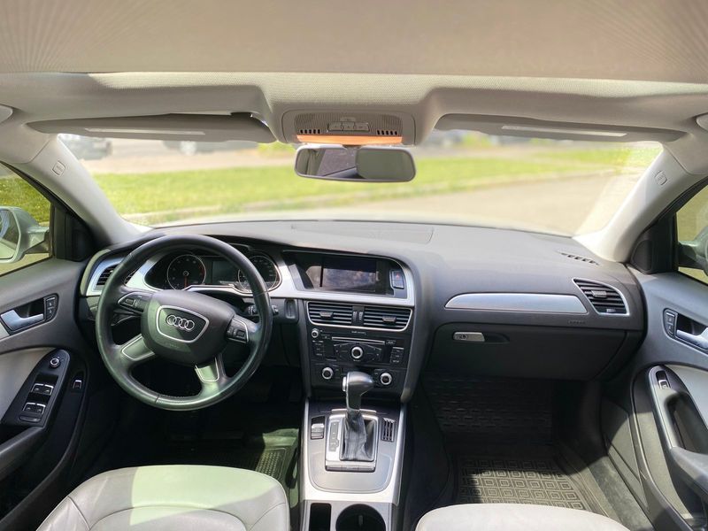 Audi A4 2015 B8/8K (FL) &bull; 2.0 TFSI АТ (225 к.с.) &bull; S-Line С013 фото