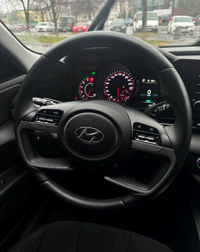 Hyundai Elantra 2022 Бензин, 2 л. С020 фото