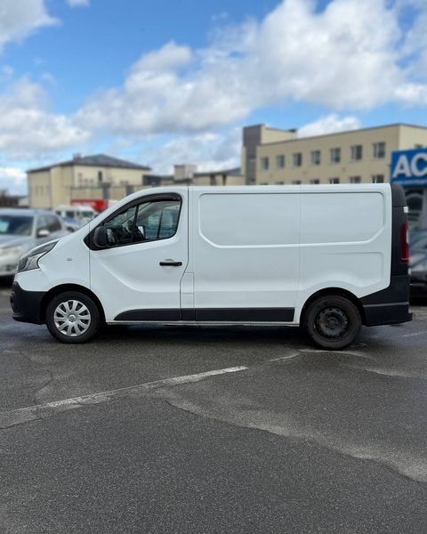 Renault Trafic 2018 Дизель 1.6 C035 фото
